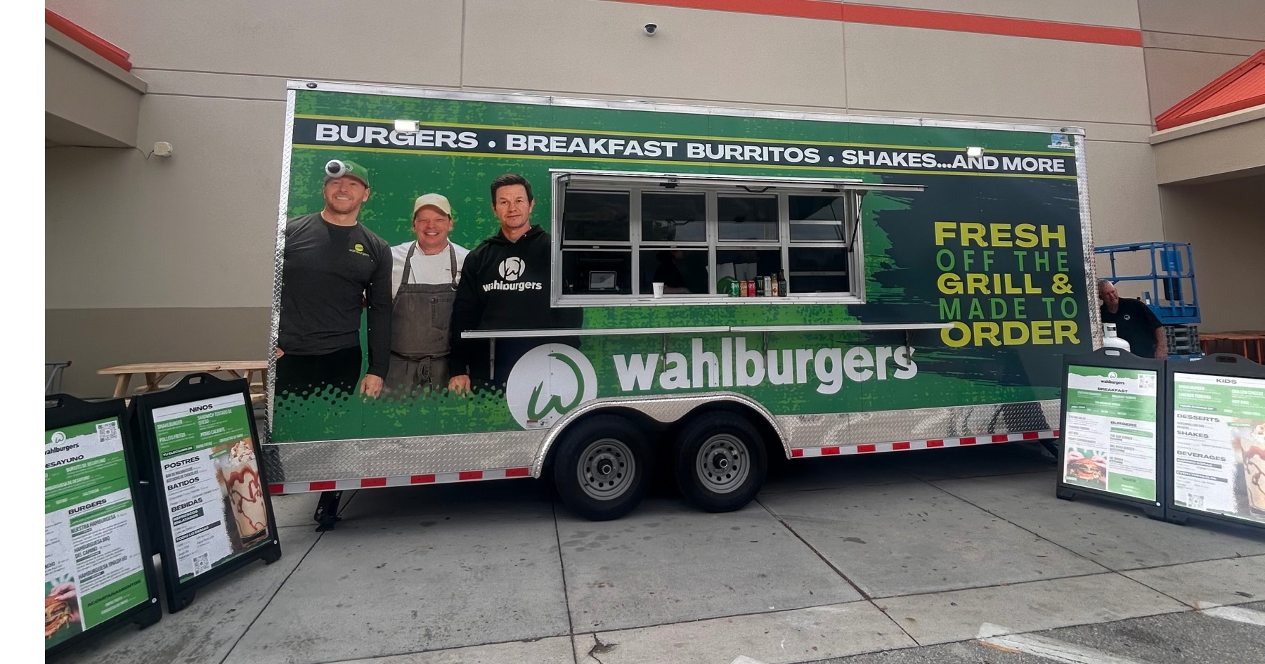 Wahlburgers